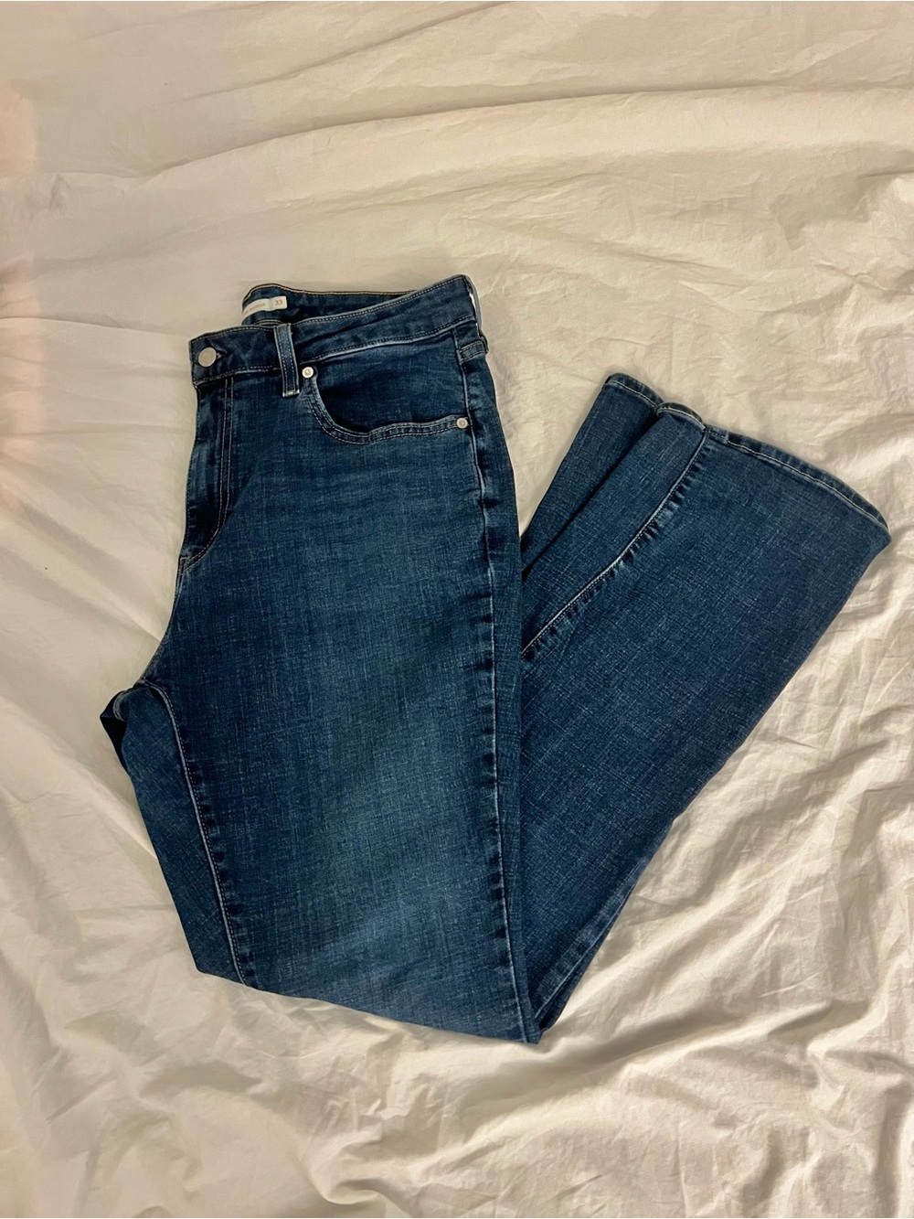 Levi’s 725 High Rise Bootcut Jeans Women’s Size 33 x 32